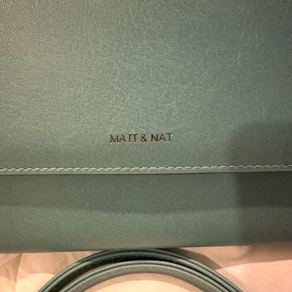 Matt & Nat Drew Large Vegan Crossbody Bag - Picture 4 of 12